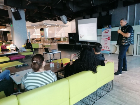 Училище „Чакам бебе“, София, 01.10.2020
